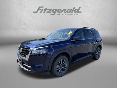 2022 Nissan Pathfinder SV