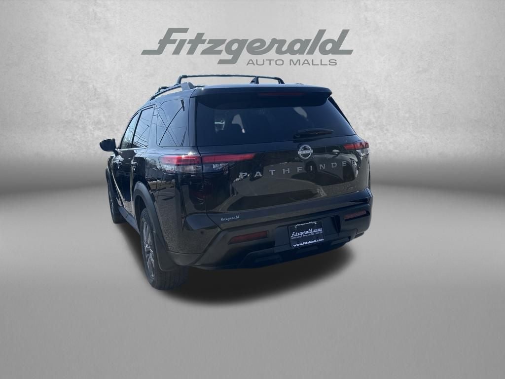 2026 Nissan Pathfinder SV