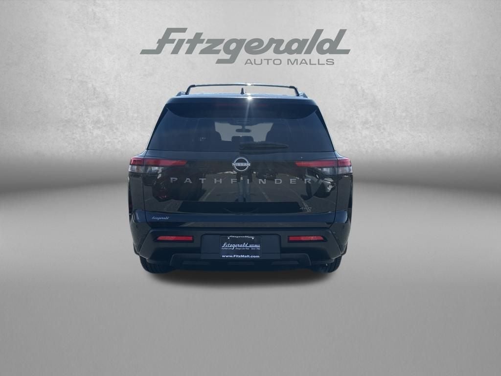 2026 Nissan Pathfinder SV