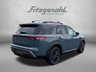 2026 Nissan Pathfinder SL