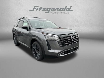 2026 Nissan Pathfinder SL