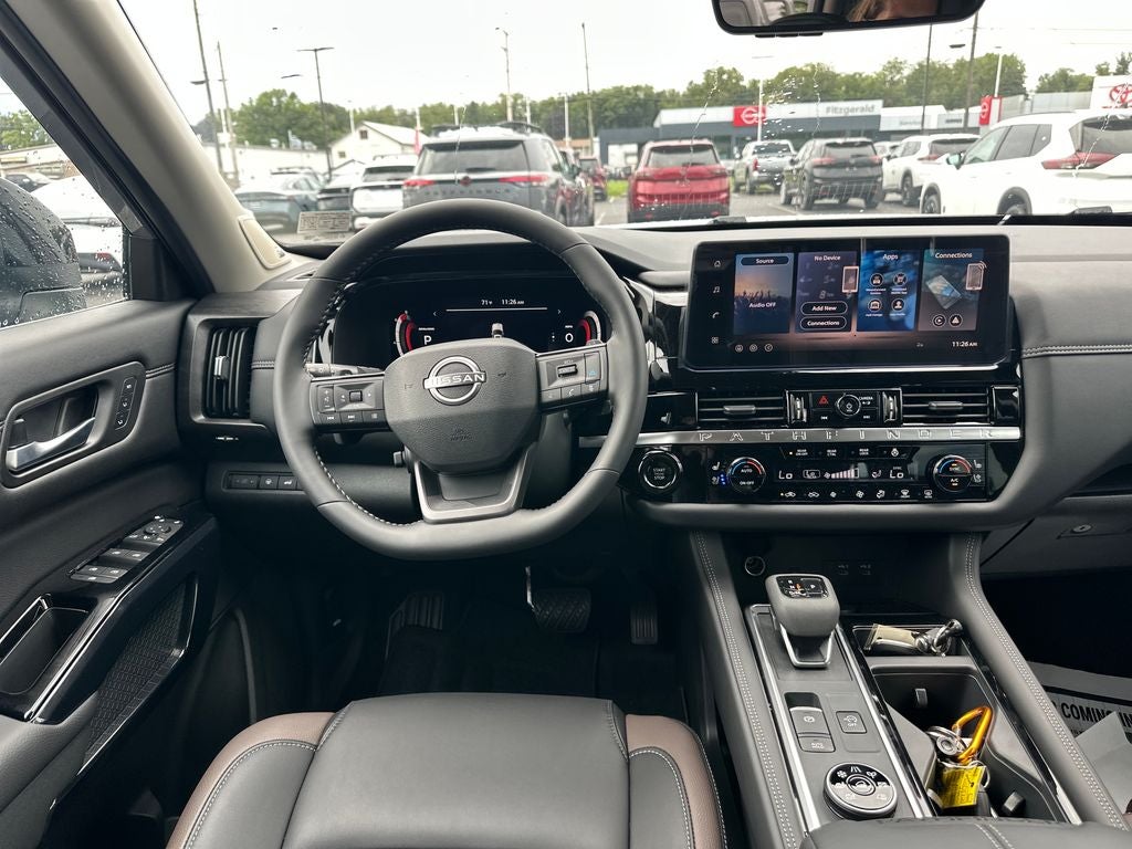 2026 Nissan Pathfinder Platinum