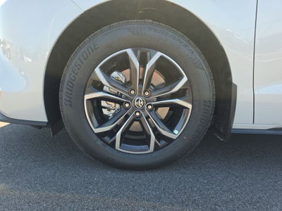 2026 Toyota Sienna Platinum 7 Passenger