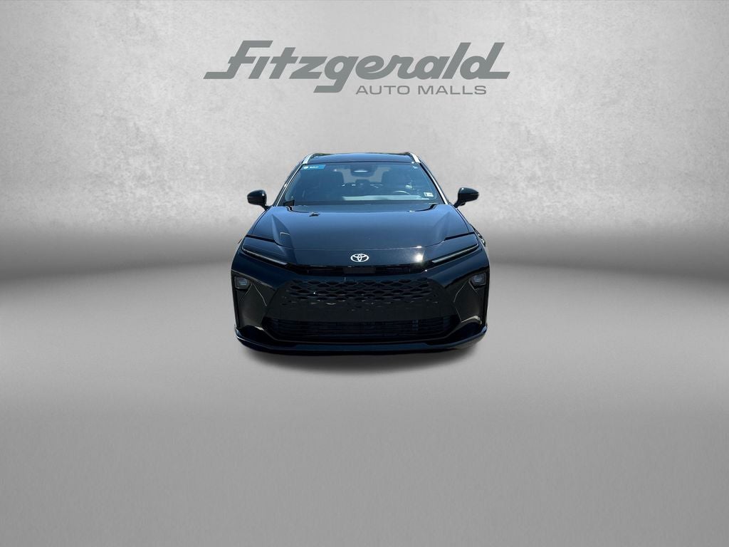 2025 Toyota Crown Signia XLE