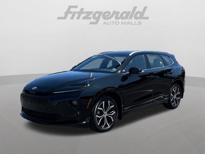 2025 Toyota Crown Signia XLE