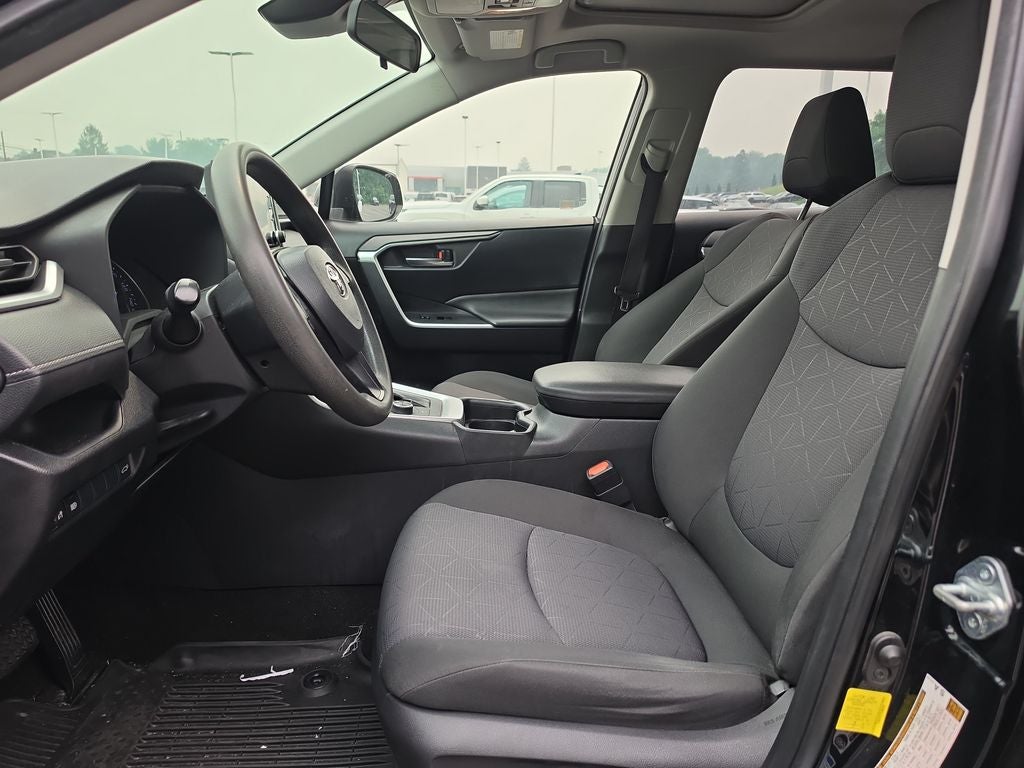 2019 Toyota RAV4 Hybrid XLE