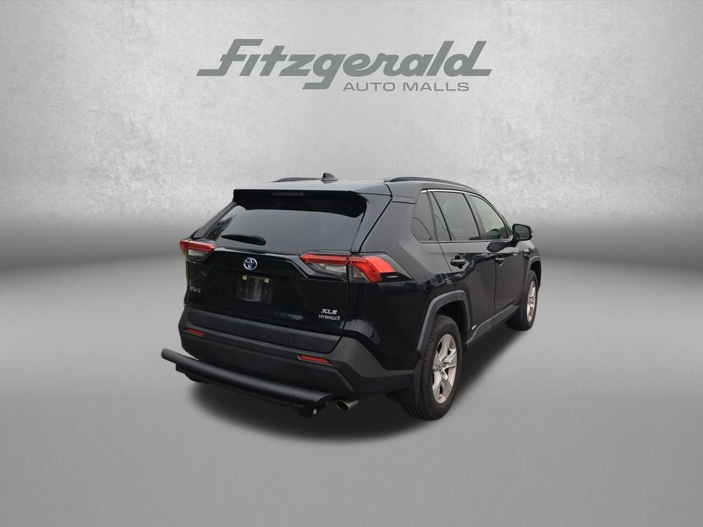 2019 Toyota RAV4 Hybrid XLE