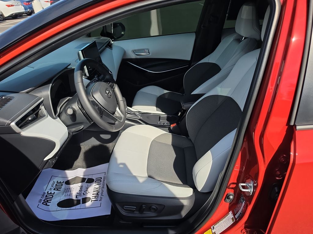 2025 Toyota Corolla Hatchback XSE