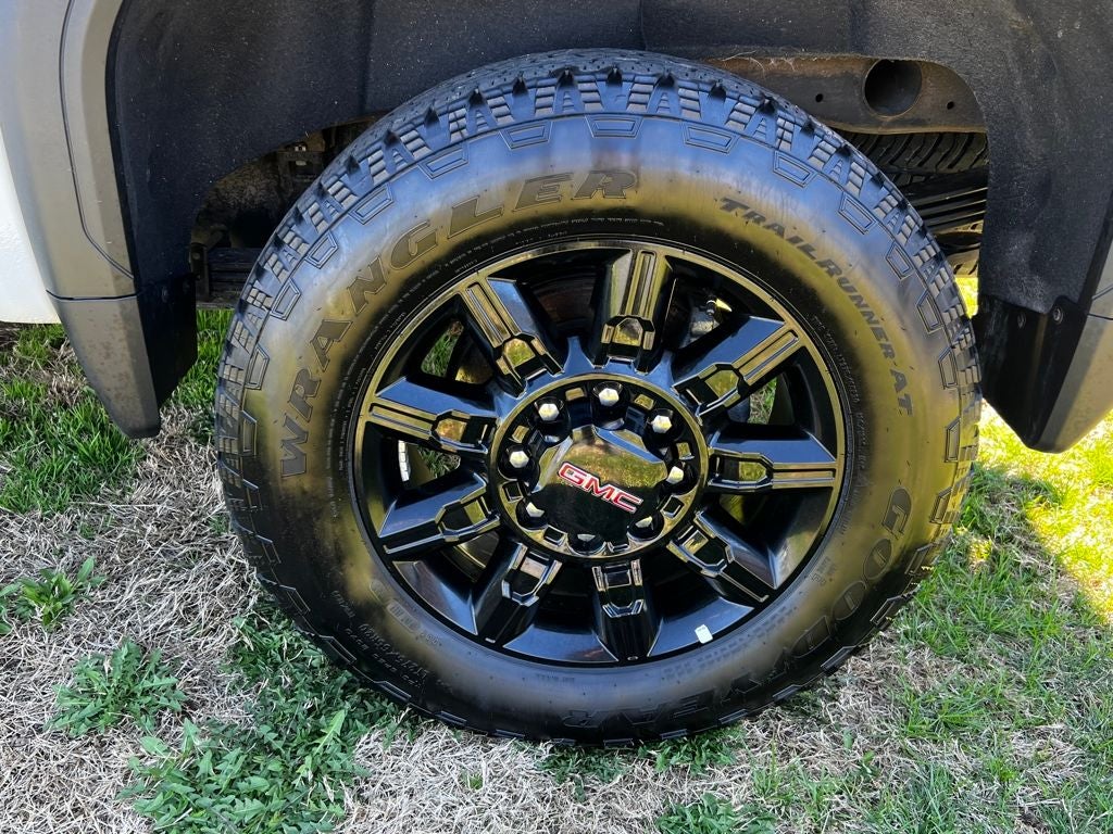 2025 GMC Sierra 2500 HD AT4