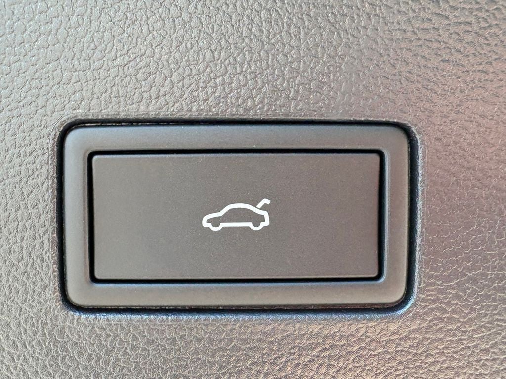 2026 Volkswagen Atlas Cross Sport 2.0T SEL