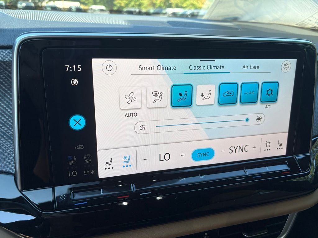 2026 Volkswagen Atlas Cross Sport 2.0T SEL