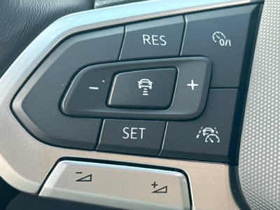 2026 Volkswagen Atlas Cross Sport SEL Premium R-Line