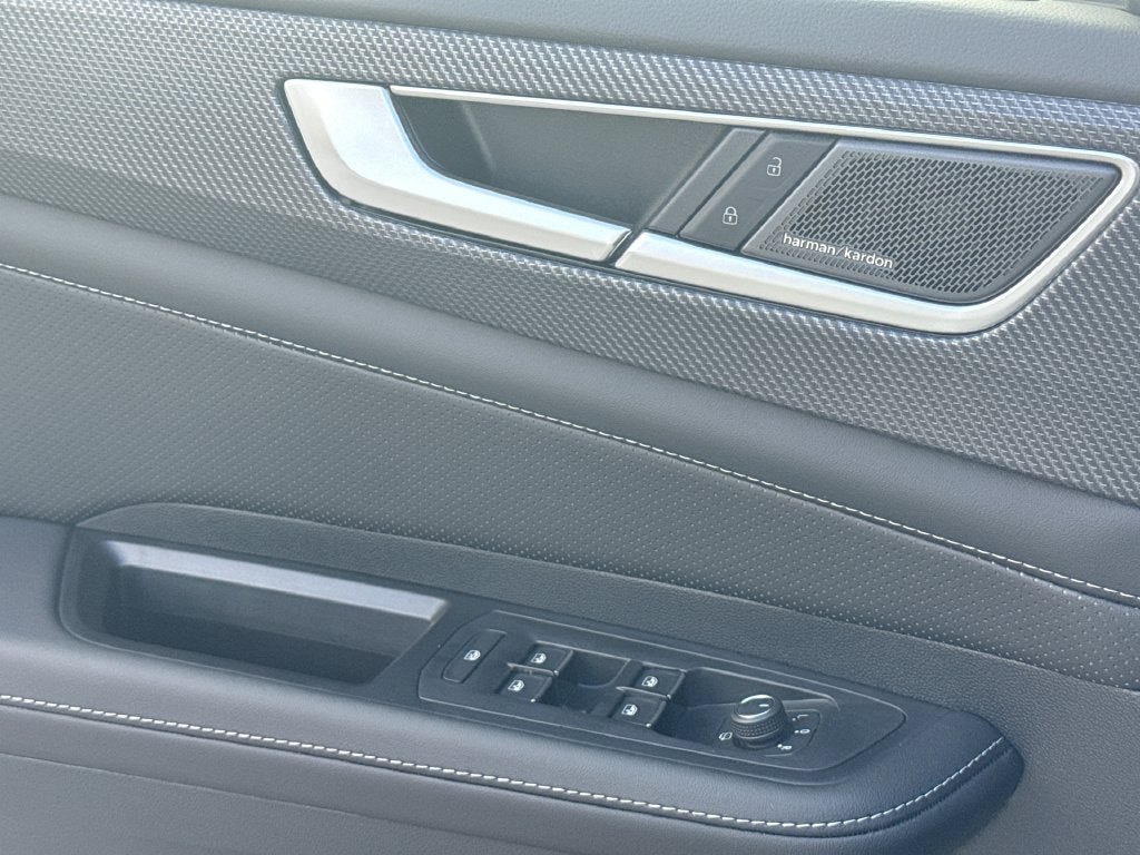 2026 Volkswagen Atlas Cross Sport SEL Premium R-Line