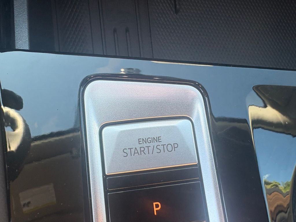 2026 Volkswagen Atlas 2.0T SE w/ Technology