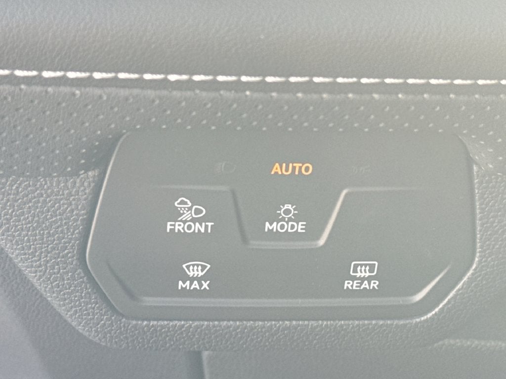 2026 Volkswagen Atlas Cross Sport SE w/Technology
