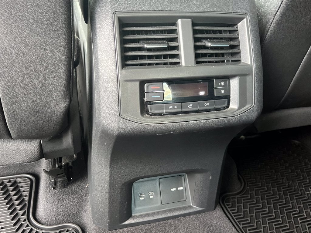 2022 Volkswagen Atlas 2.0T SE w/Technology