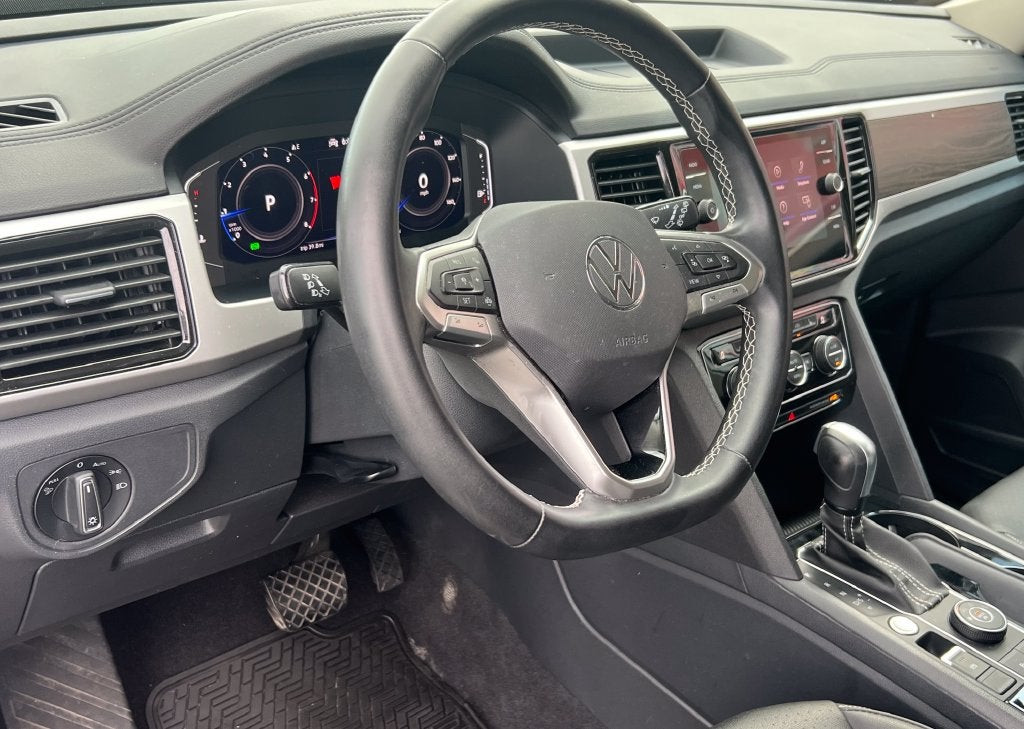 2022 Volkswagen Atlas 2.0T SE w/Technology