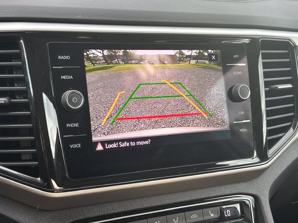 2022 Volkswagen Atlas 2.0T SE w/Technology