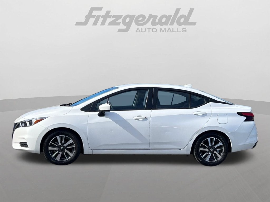 2022 Nissan Versa 1.6 SV