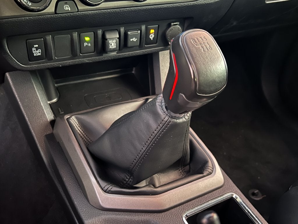 2022 Toyota Tacoma 4WD TRD Pro V6