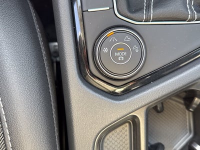 2027 Volkswagen Taos 1.5T SE Black