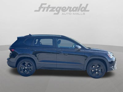 2027 Volkswagen Taos 1.5T SE Black