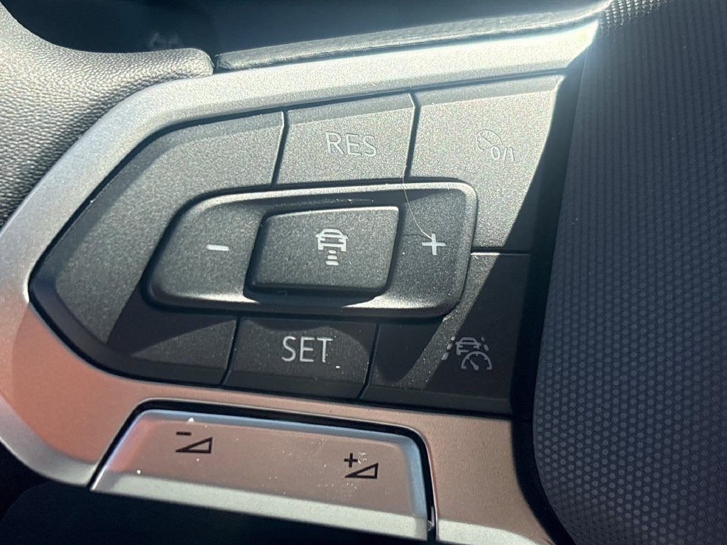 2027 Volkswagen Taos 1.5T SEL