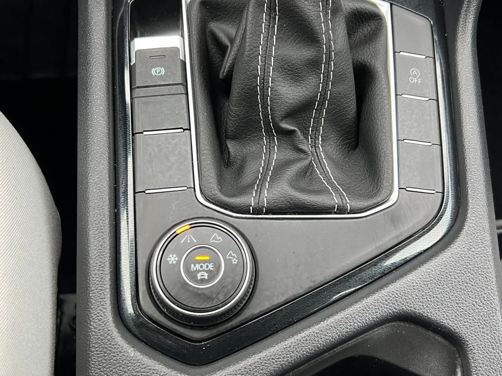 2025 Volkswagen Taos S