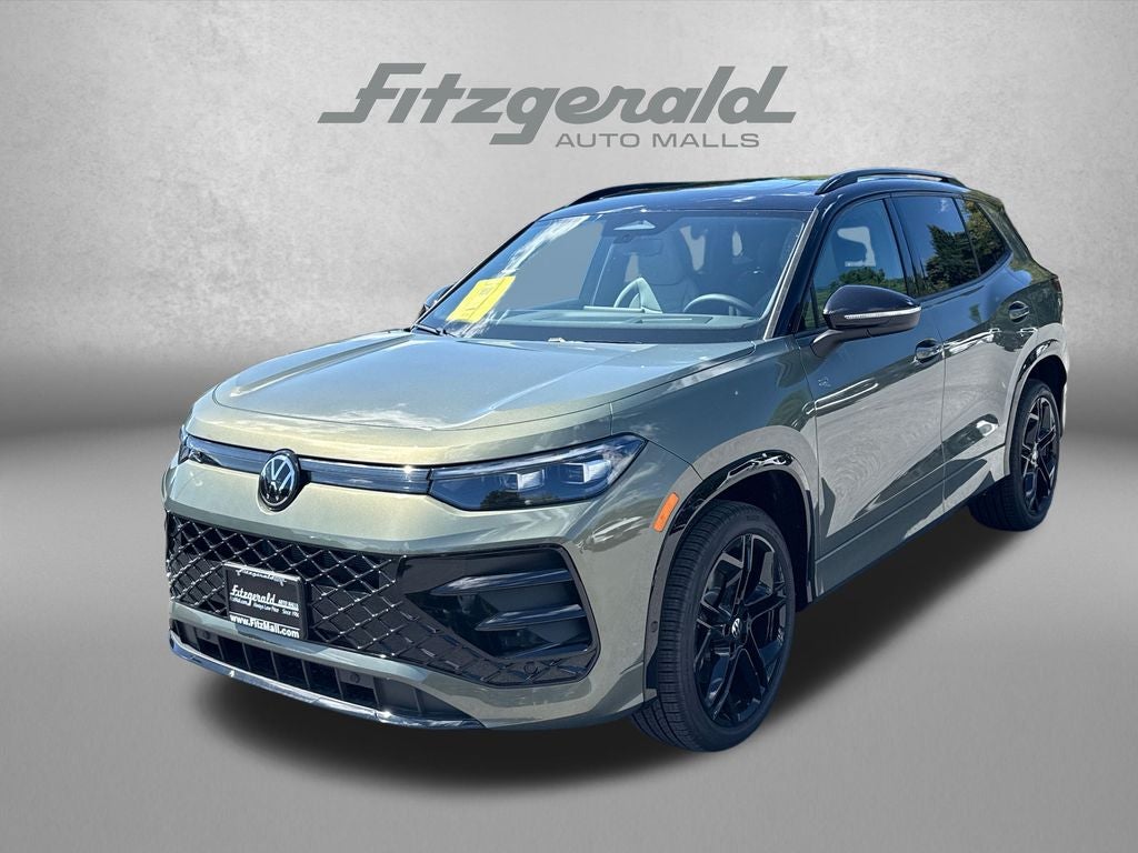 2026 Volkswagen Tiguan 2.0T SE R-Line Black