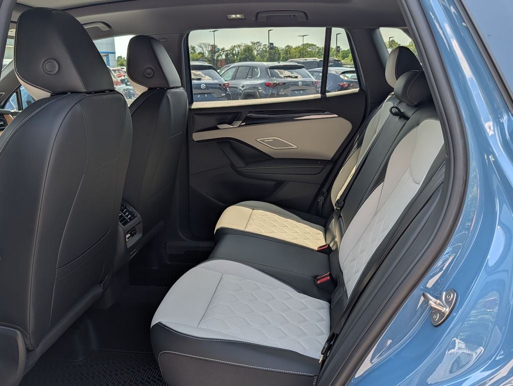 2026 Volkswagen Tiguan 2.0T SEL R-Line Turbo