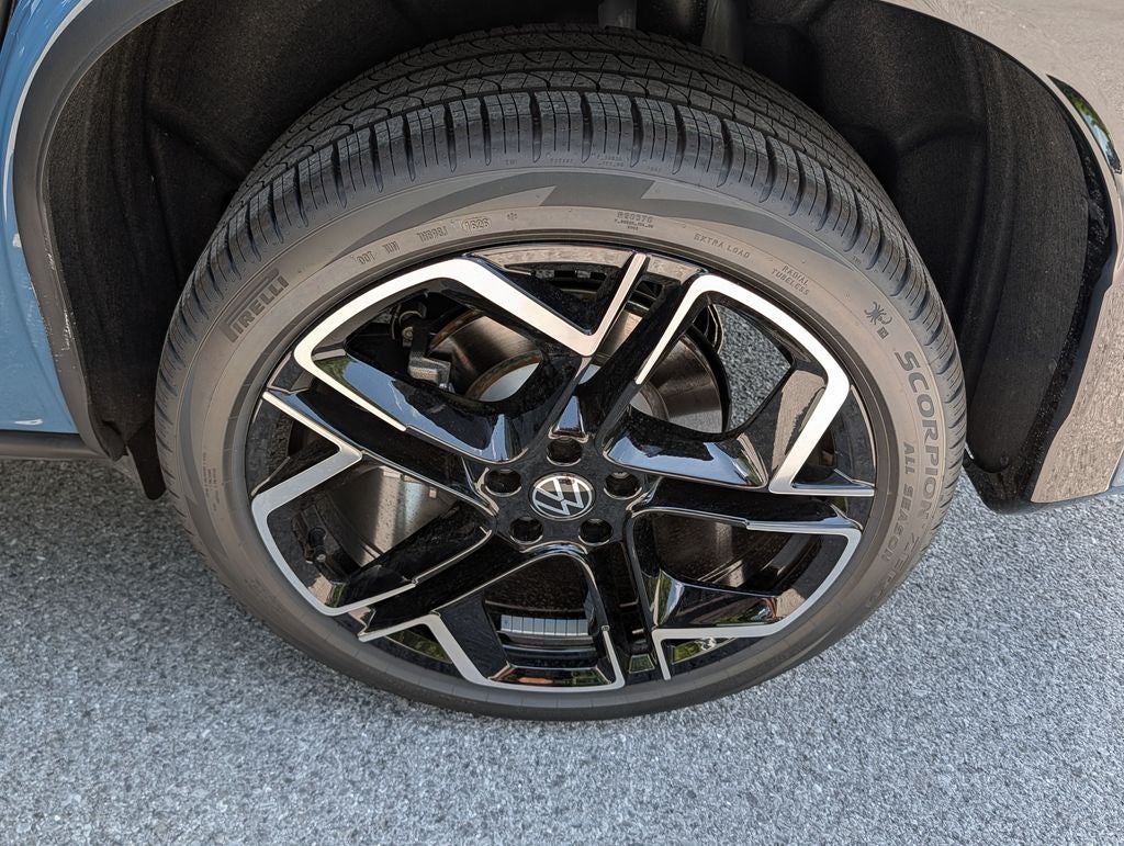 2026 Volkswagen Tiguan 2.0T SEL R-Line Turbo