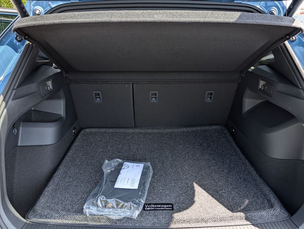 2026 Volkswagen Tiguan 2.0T SEL R-Line Turbo