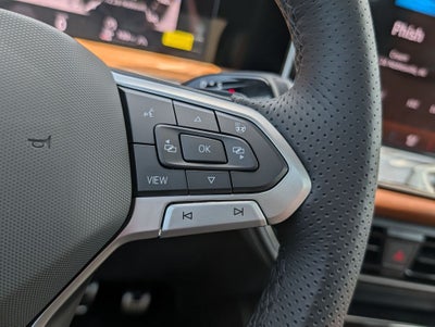 2026 Volkswagen Tiguan 2.0T SEL R-Line Turbo
