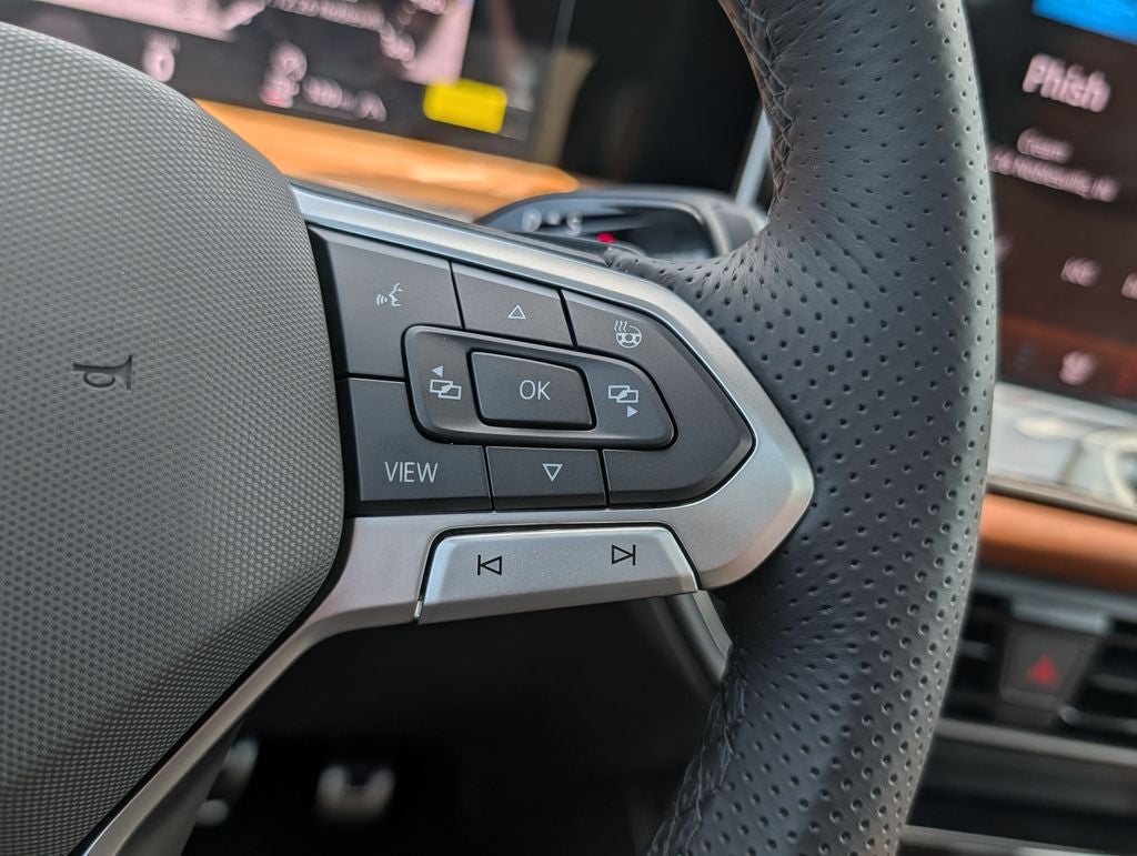 2026 Volkswagen Tiguan 2.0T SEL R-Line Turbo