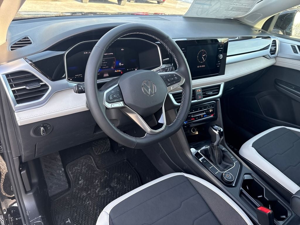 2026 Volkswagen Taos SE AWD
