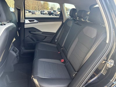 2026 Volkswagen Taos SE AWD