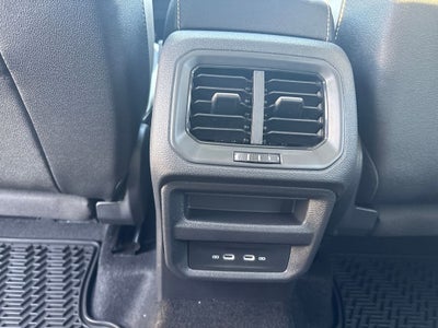 2026 Volkswagen Taos SE AWD