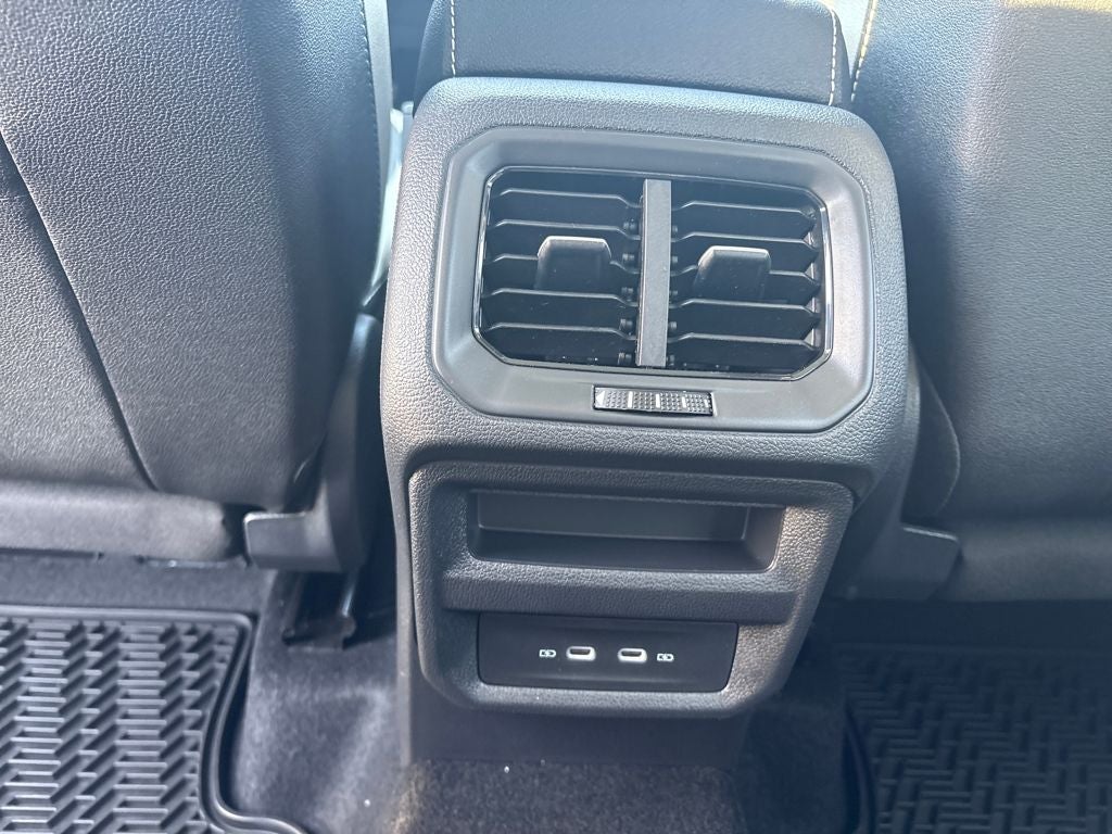 2026 Volkswagen Taos SE AWD