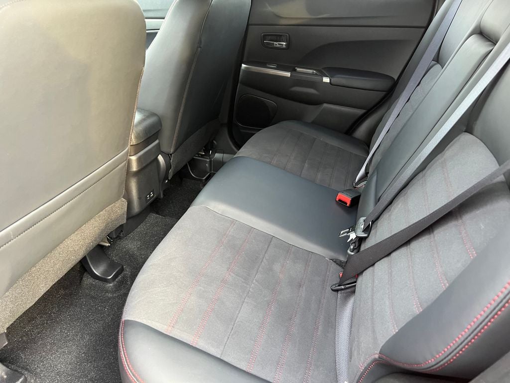 2025 Mitsubishi Outlander Sport S