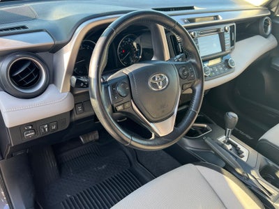 2017 Toyota RAV4 XLE