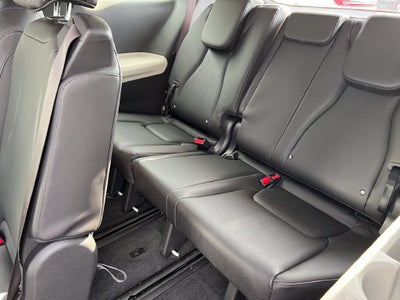2023 Kia Carnival LX Seat Package