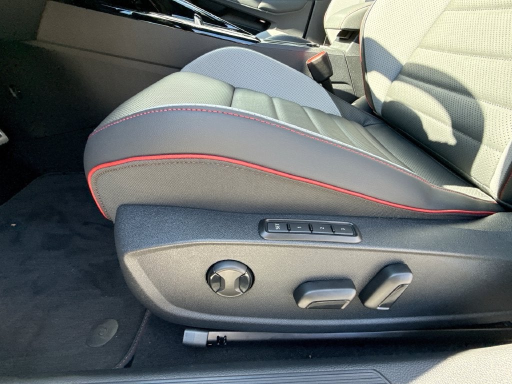 2026 Volkswagen Golf GTI Autobahn