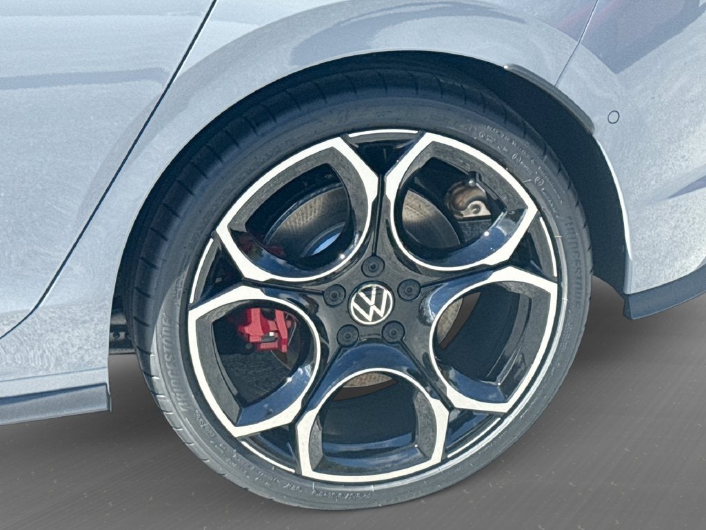 2026 Volkswagen Golf GTI Autobahn
