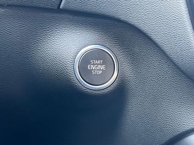 2022 Volvo XC40 R-Design