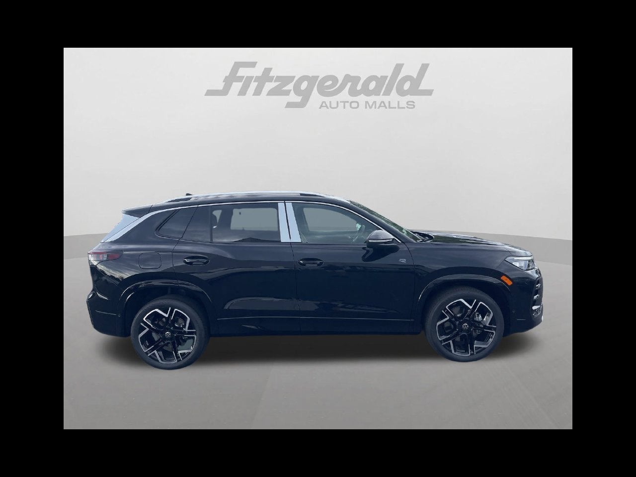 2026 Volkswagen Tiguan SEL R-Line Turbo 4MOTION