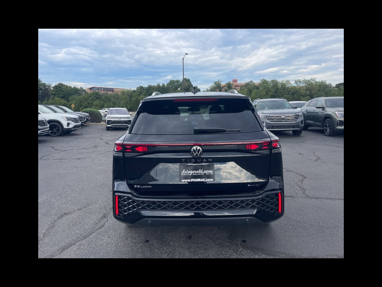 2026 Volkswagen Tiguan SEL R-Line Turbo 4MOTION