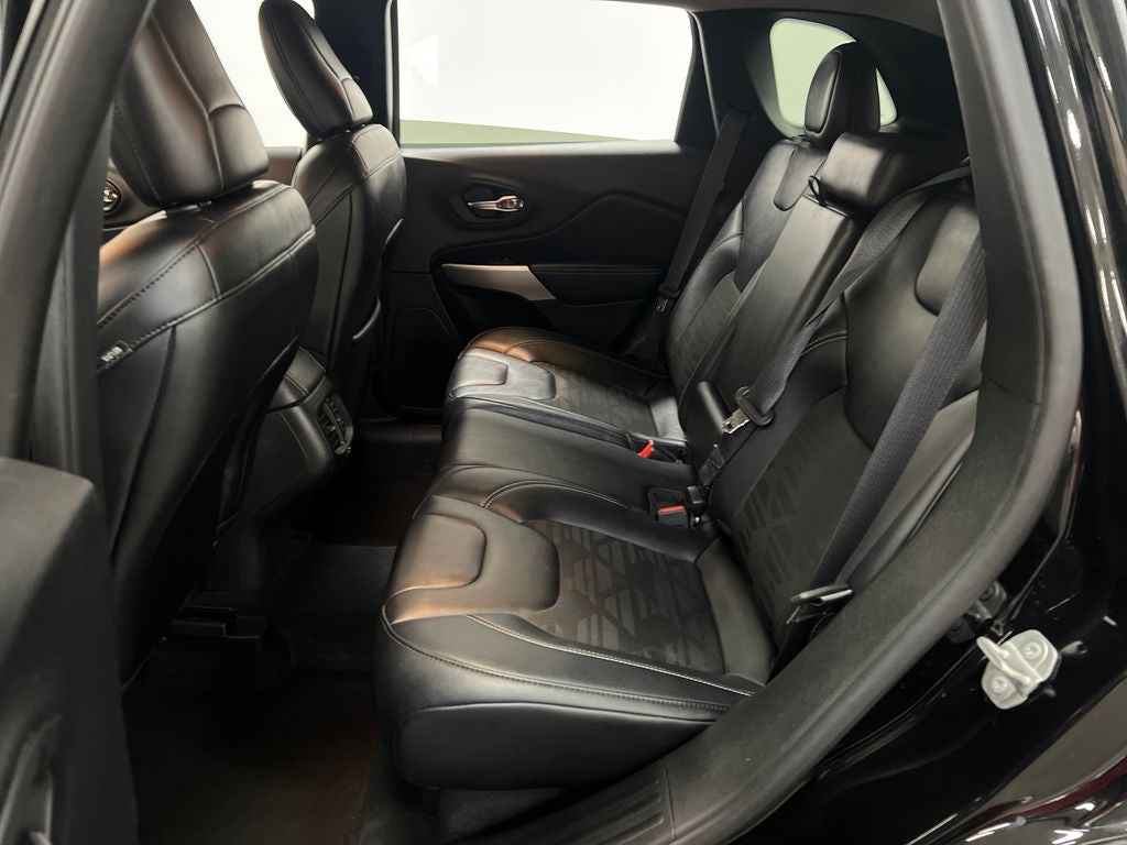 2022 Jeep Cherokee X 4x4