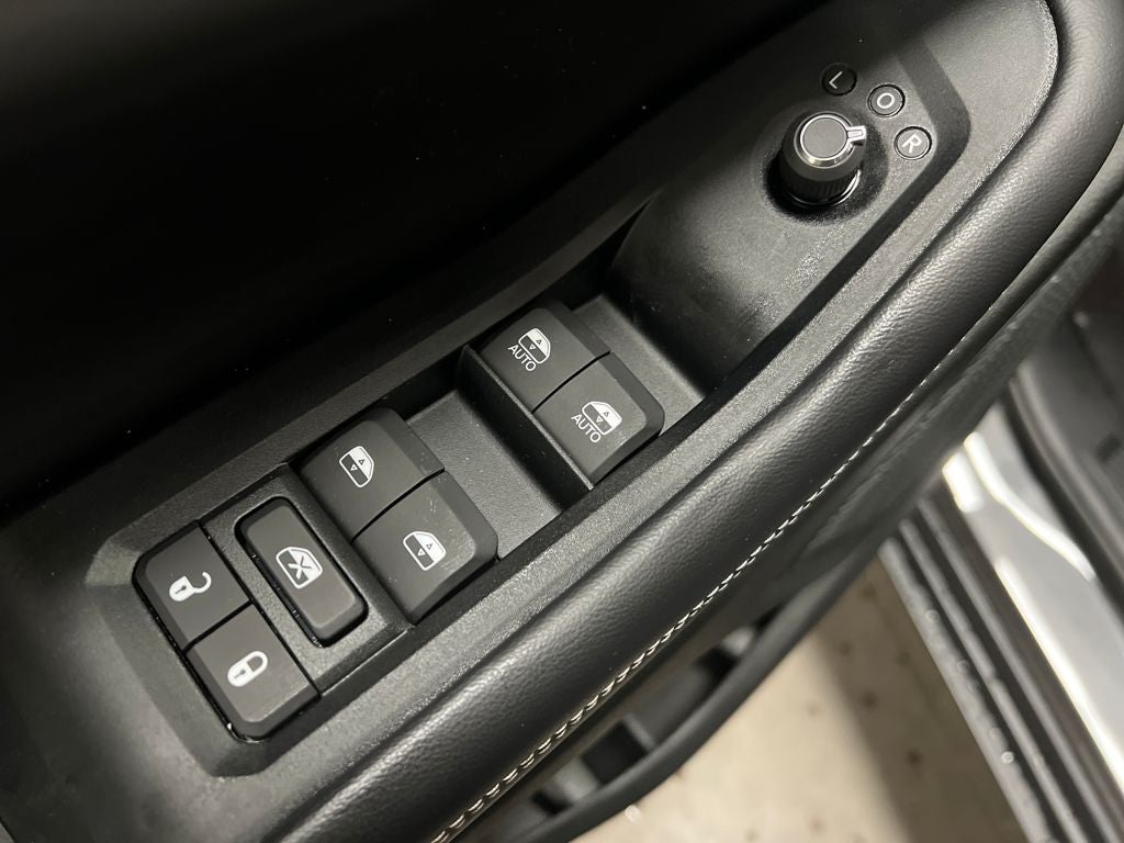 2026 Jeep Grand Cherokee GRAND CHEROKEE LAREDO X 4X2