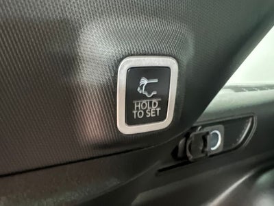 2025 Jeep Grand Cherokee GRAND CHEROKEE LAREDO 4X2