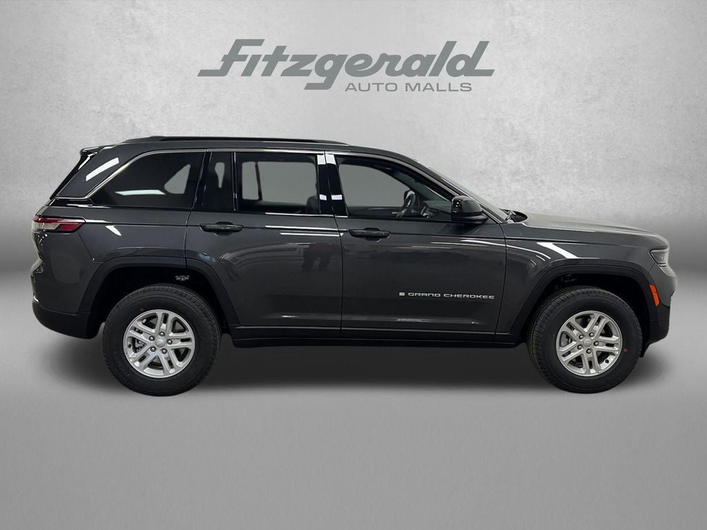2025 Jeep Grand Cherokee GRAND CHEROKEE LAREDO 4X2